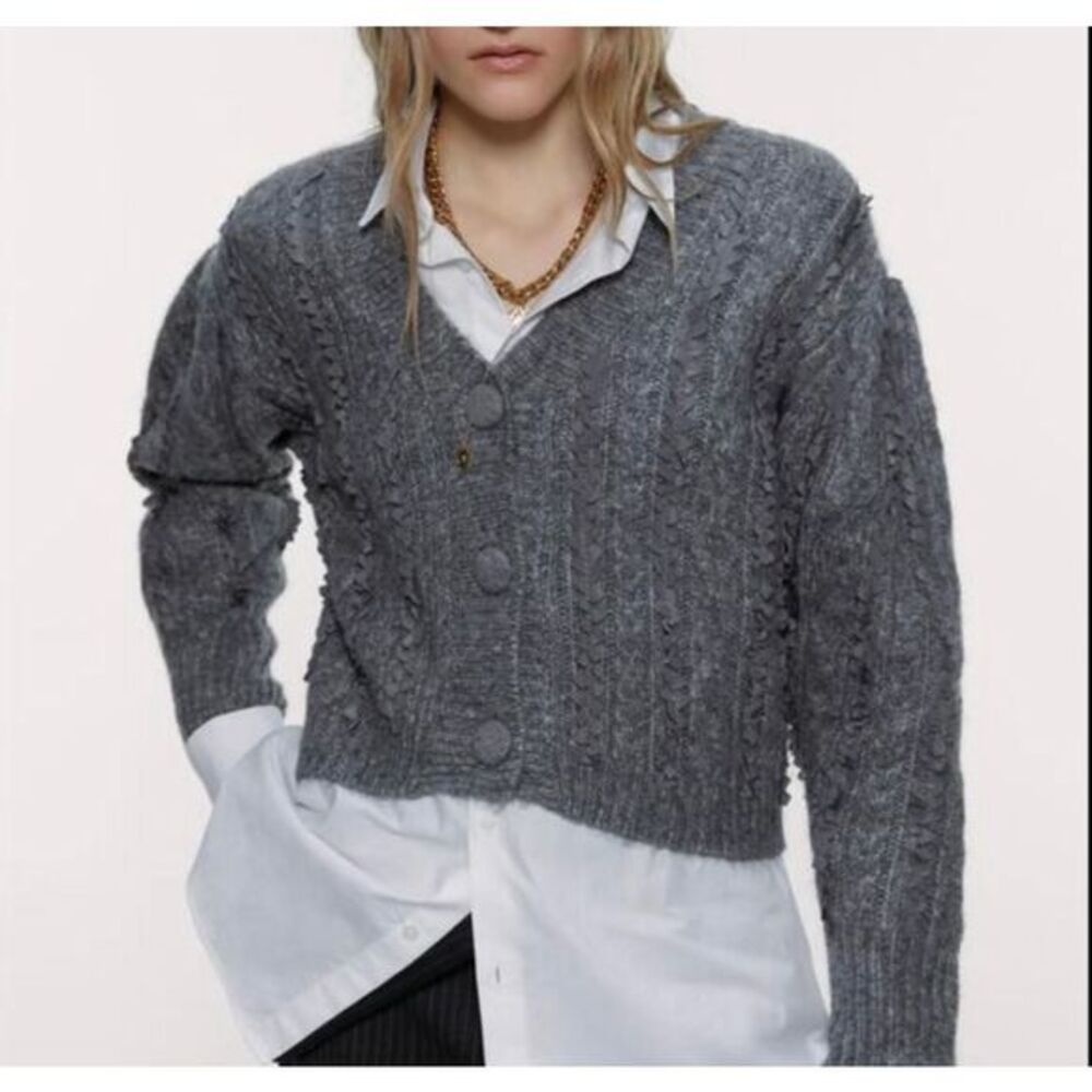 Zara Cardigan Sweater Womens Medium Gray Cropped Cable Knit Button Front